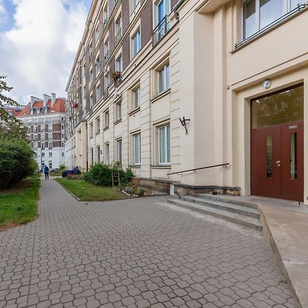 Aleja Wyzwolenia Studio with Mezzanine Warsaw Downtown by Noclegi Renters Luaran gambar